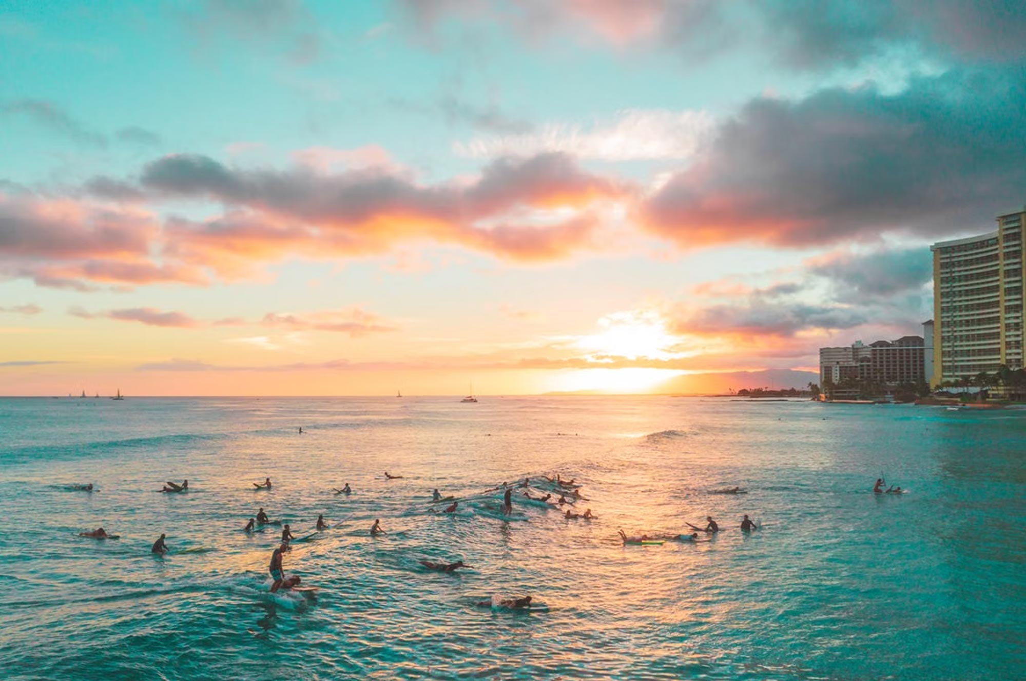 surfing waikiki hawaii