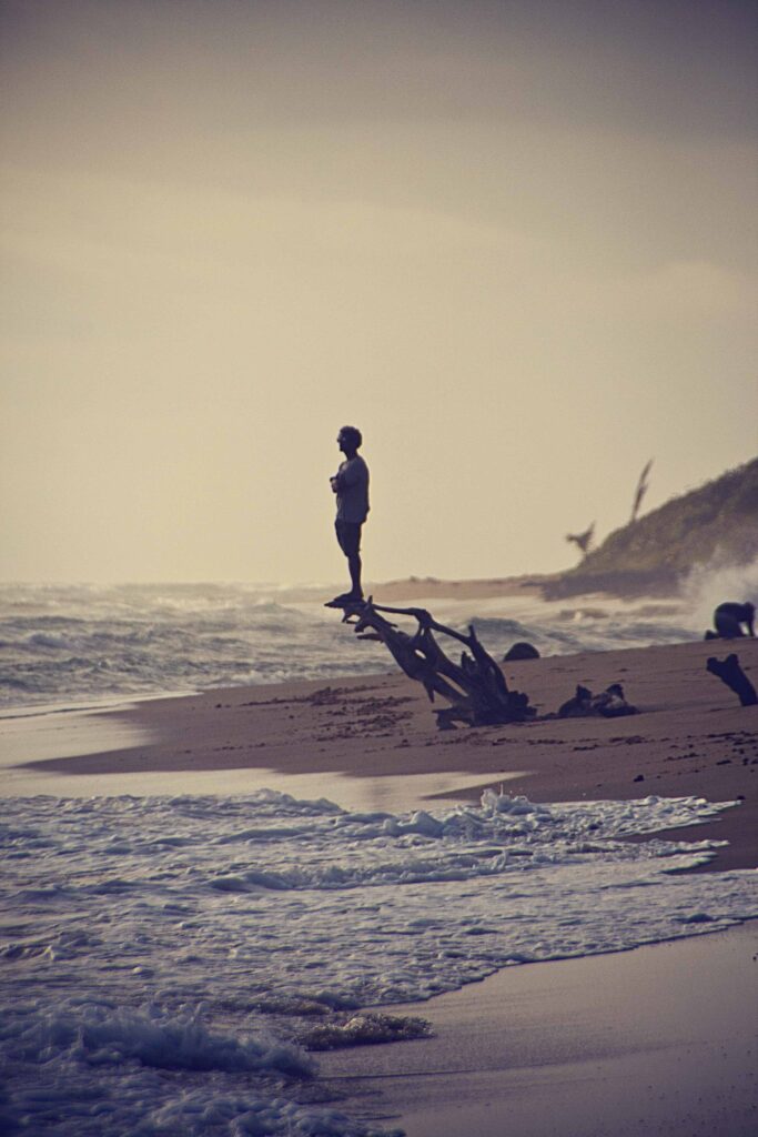 Adult gap year by the ocean: learn to surf in 4–8 weeks